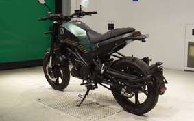 BENELLI レオンチーノ125