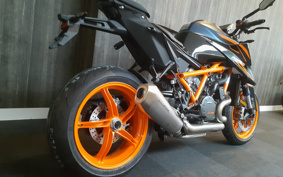 KTM 1290S-DUKE-R V3940
