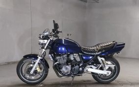 SUZUKI INAZUMA 400 GK7BA