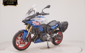 BMW F900XR 2025