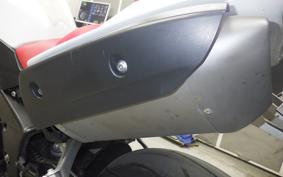 YAMAHA YZF-R1 2010