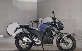 YAMAHA FZ25 RG42