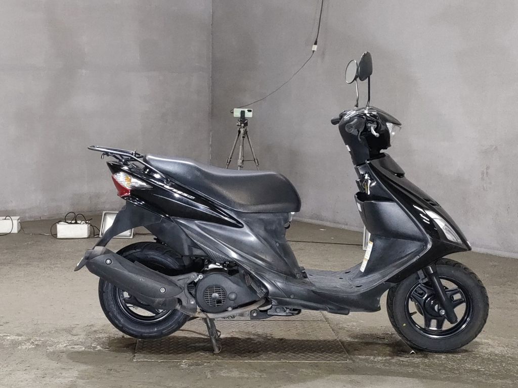 Фото Suzuki ADDRESS V125 с японского аукциона