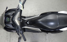 YAMAHA N-MAX 2022 SE86J