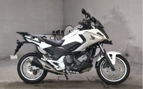 HONDA NC750X DCT 2016 RC90