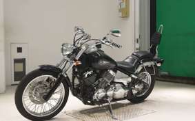 YAMAHA DRAGSTAR 400 2002 VH01J