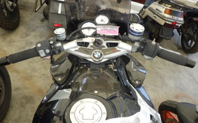 BMW K1200R