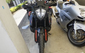 KTM 890 ADVENTURE	 2021