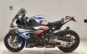 BMW M1000RR 2021