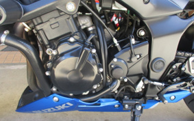 SUZUKI GSR750 2015 C5112