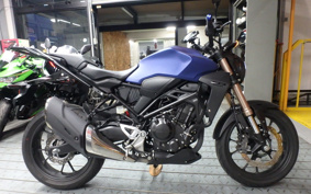 HONDA CB250R MC52