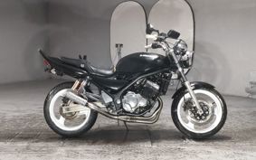 SUZUKI GSX250 ZR250C