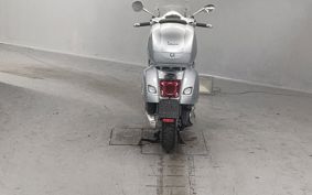 VESPA GTS SUPER TEC 300 2021 M4571