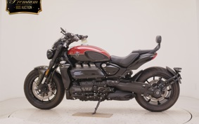 TRIUMPH ROCKET III ストームR 2025