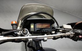 SUZUKI DJEBEL250XC SJ45A