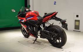 HONDA CBR650R E-Clutch 2025 RH17