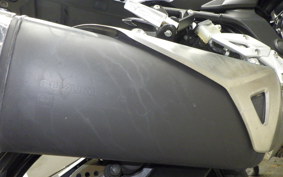 SUZUKI GSR750 2011