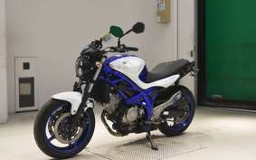 SUZUKI ｸﾞﾗﾃﾞｨｳｽ400 2012 VK58A