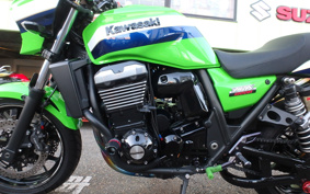 KAWASAKI ZRX1200 DAEG 2011 ZRT20D