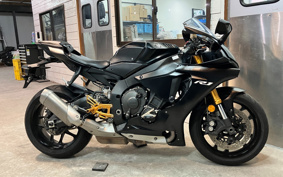 YAMAHA YZF-R1 2018 RN49