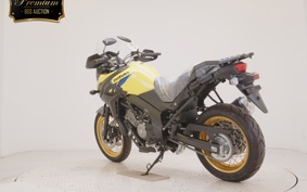 SUZUKI DL650 ( V-Strom 650 ) XTA C733M