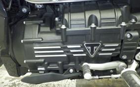 TRIUMPH ROCKET III R 2020
