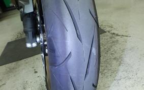 HONDA CB650R E-Clutch 2026 RH17
