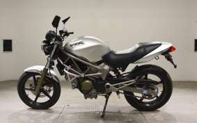 HONDA VTR 250 MC33