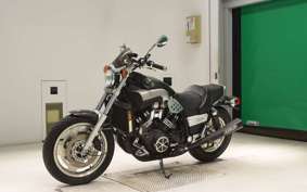 YAMAHA VMAX 2000
