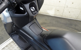 YAMAHA N-MAX SEG6J