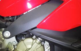 DUCATI STREETFIGHTER V4 S 2021