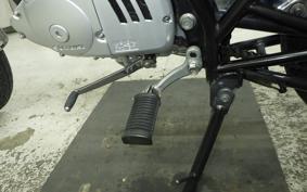 SUZUKI GN125 H