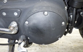 HARLEY XL883R 2005