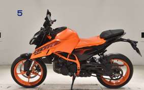 KTM 390 DUKE 2024
