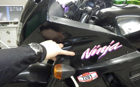 KAWASAKI GPZ1100 1998 ZXT10E