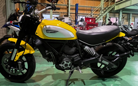 DUCATI  DUCATI  SCRAMBLER  ICON  2015 K102