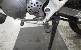 SUZUKI TS125R SF15A