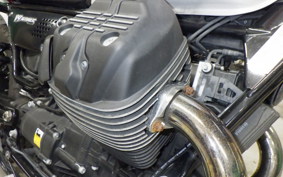 MOTO GUZZI V9 ROAMER 2017