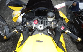 YAMAHA YZF-R1 2016