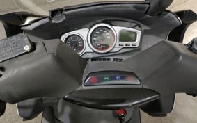 APRILIA SR MAX 125 ..