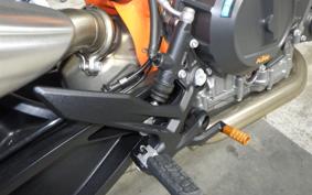 KTM 890 DUKE R 2023