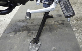 TRIUMPH SPEED400 2025