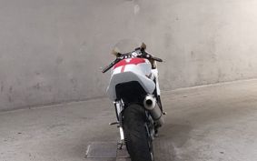 YAMAHA YZF-R6 2000 RJ03