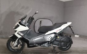 APRILIA SR MAX 125 ..