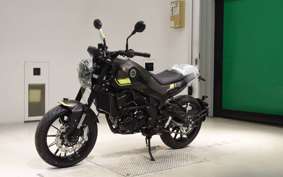 BENELLI BENELLI レオンチーノ250