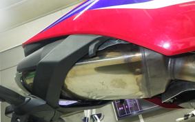 HONDA CBR600RR 2025 PC40