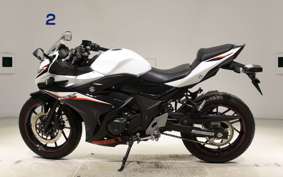 SUZUKI GSX250R 2022