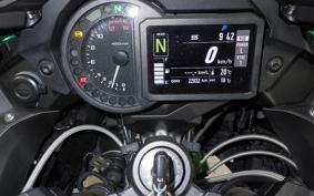 KAWASAKI NINJA H2 SX SE 2018 ZXT02A