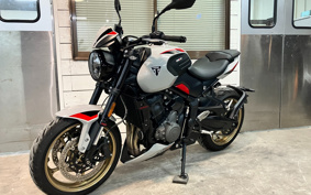 TRIUMPH TRIDENT 800 2026 L24P40