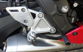 HONDA CBR650R E-Clutch 2025 RH17